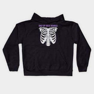 classic vintage 90s skeleton Kids Hoodie